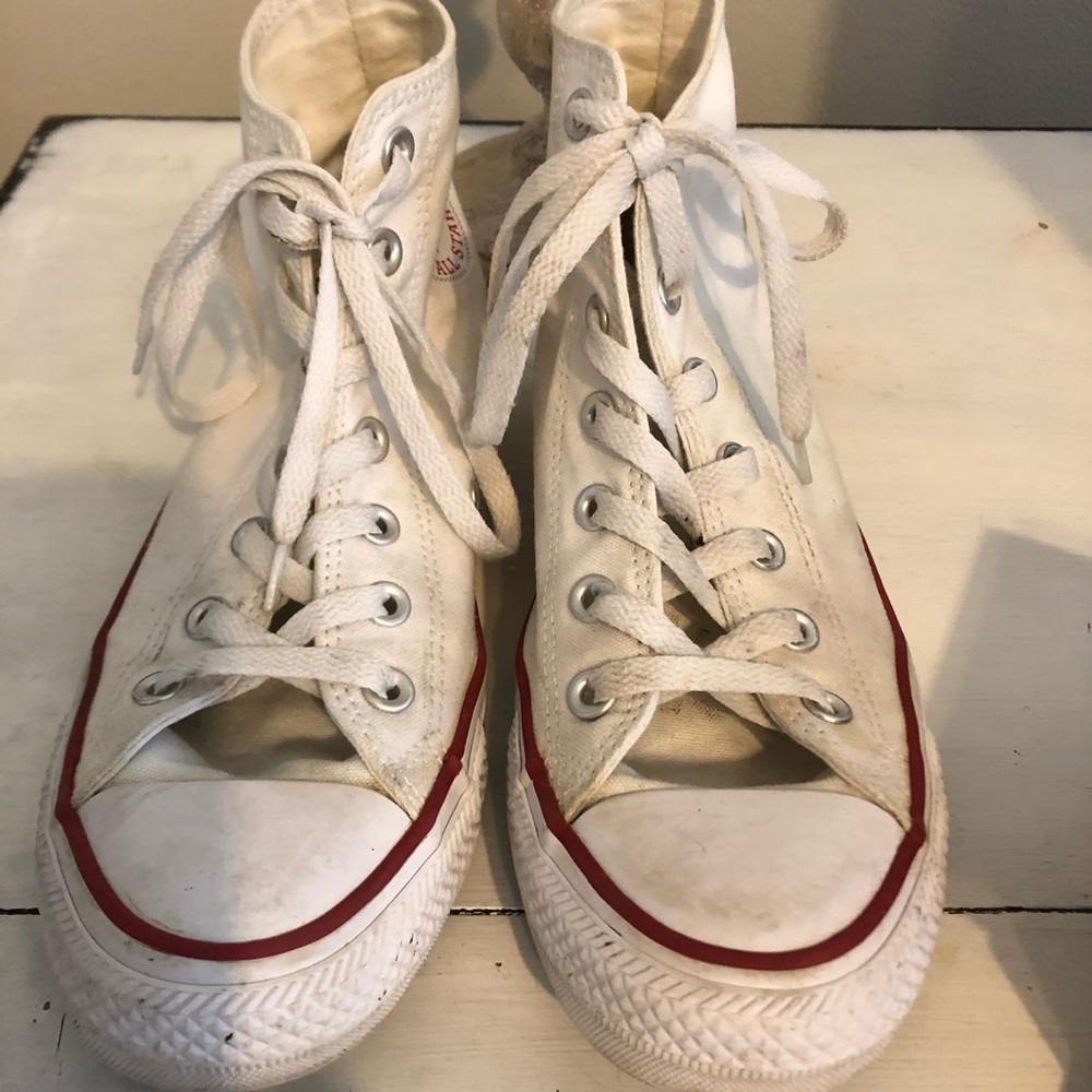 Converse all star high top shoes sz 8 women’s white